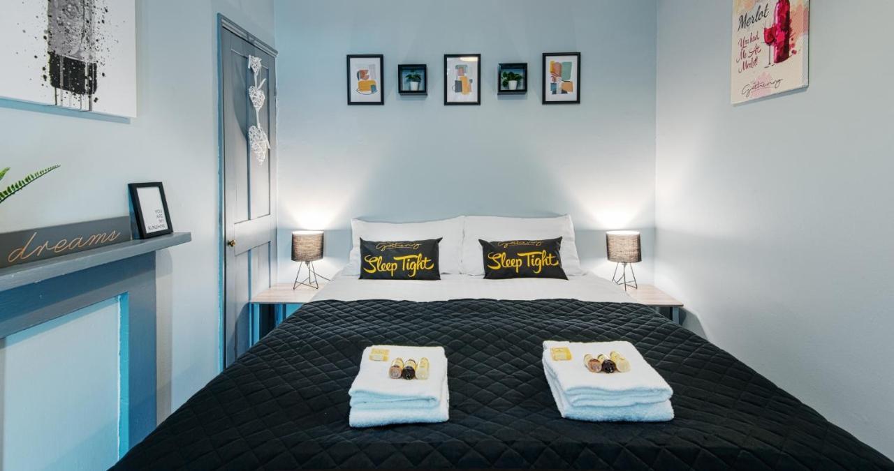 The Clifford Gathering York - Sleeps Up To 10 ภายนอก รูปภาพ