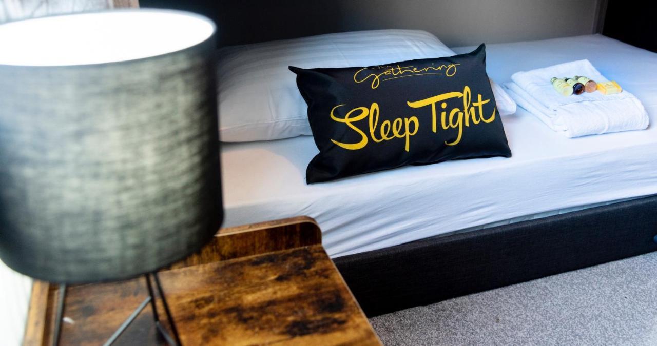 The Clifford Gathering York - Sleeps Up To 10 ภายนอก รูปภาพ