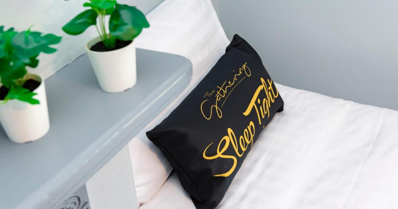 The Clifford Gathering York - Sleeps Up To 10 ภายนอก รูปภาพ
